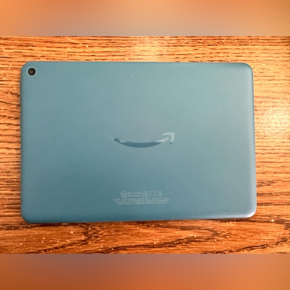 Brand New and Never Used Unlocked Amazon Fire Tablet - Picture 6 of 9